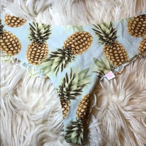 VS PINK PINEAPPLE panty size medium